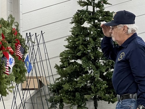 The Navy wreath.